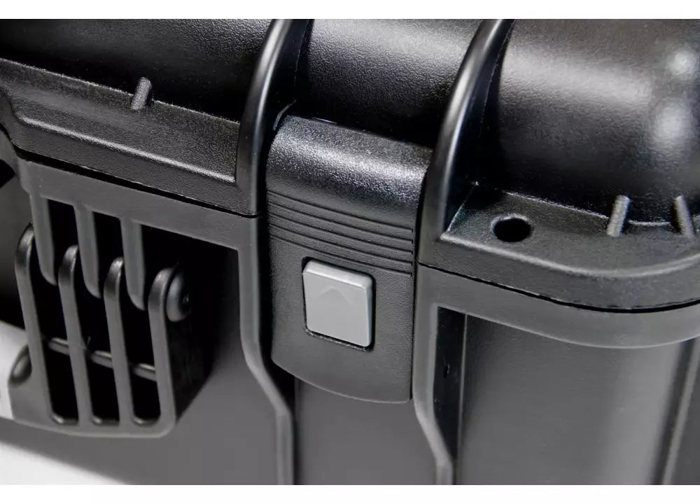 Feelworld 21,5" Monitorkoffer 1000cdm² inkl. Akku und Stativ